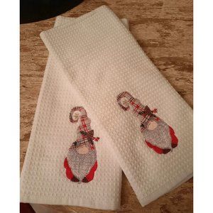 NWOT Gnome Dish Hand Towel Set